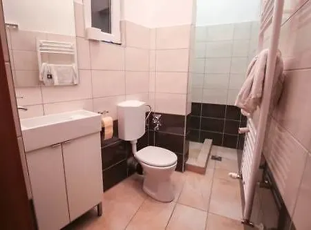 East Private Budapest